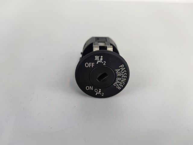 bontott BMW 1 Légzsák Kapcsoló