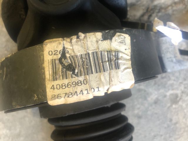 bontott BMW 1 Kardántengely