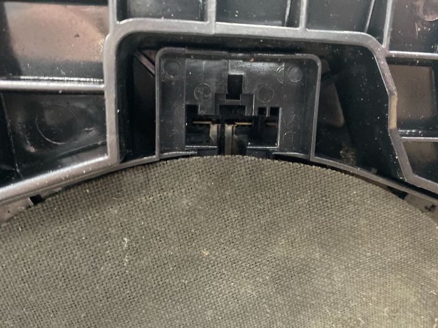 bontott BMW 1 Mélynyomó Hangszóró