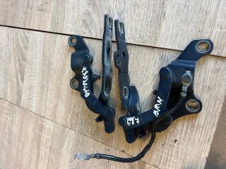 bontott BMW 1 Motorháztető Bal Zsanér