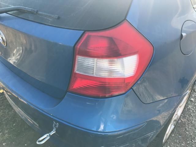 bontott BMW 1 Motorháztető Jobb Zsanér