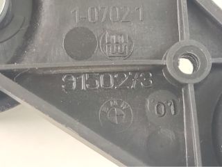 bontott BMW 1 Motorháztető Nyitó Kar / Gomb