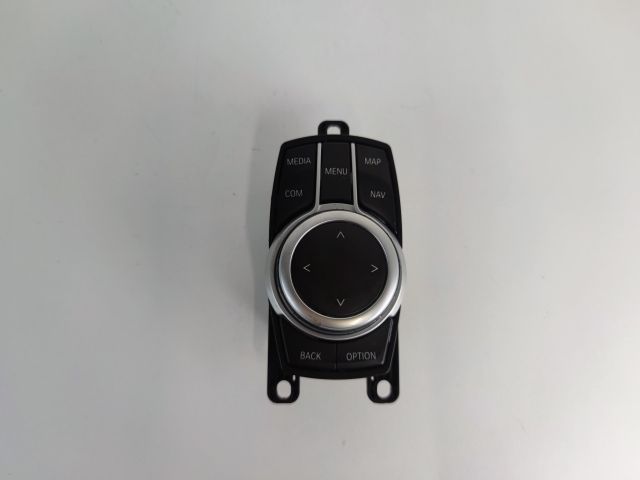 bontott BMW 1 Multimédia Vezérlő