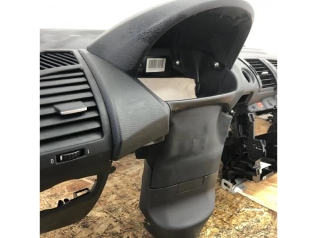 bontott BMW 1 Műszerfal Héj