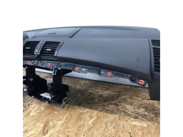 bontott BMW 1 Műszerfal Héj