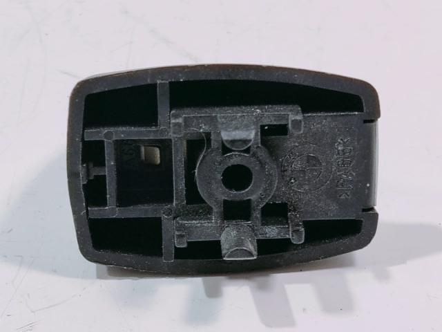 bontott BMW 1 Napellenző Tartó (Pozíciófüggetlen)