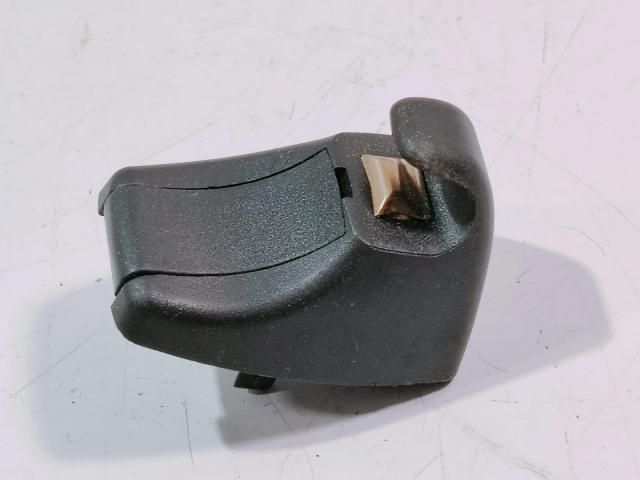 bontott BMW 1 Napellenző Tartó (Pozíciófüggetlen)