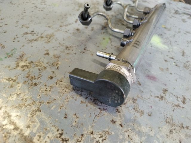 bontott BMW 1 Nyomásszabályzó Szelep