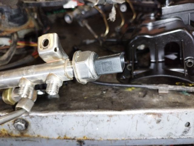 bontott BMW 1 Nyomásszabályzó Szelep