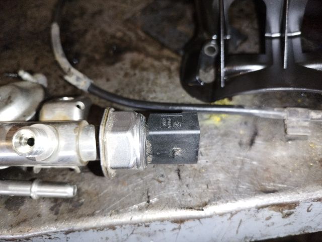 bontott BMW 1 Nyomásszabályzó Szelep