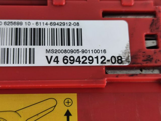 bontott BMW 1 Pozitív Kábel Elosztó