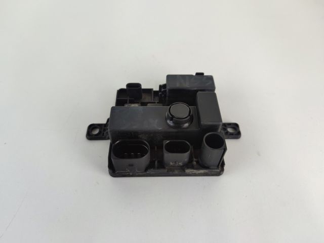 bontott BMW 1 Pozitív Kábel Elosztó