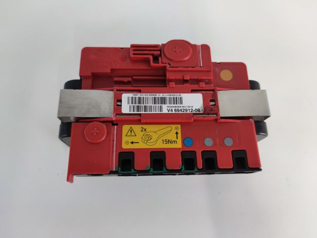 bontott BMW 1 Pozitív Kábel Elosztó