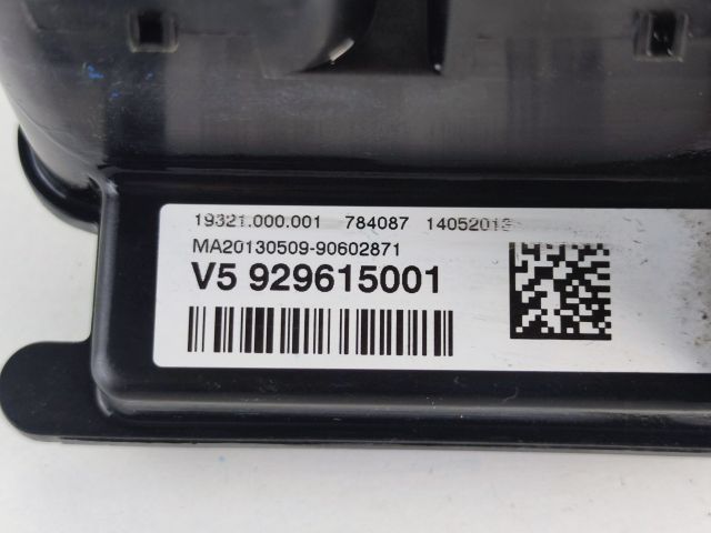 bontott BMW 1 Pozitív Kábel Elosztó