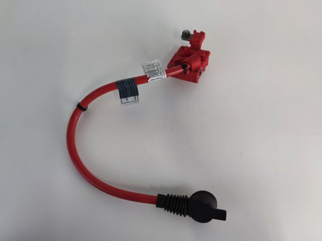 bontott BMW 1 Pozitív Kábel