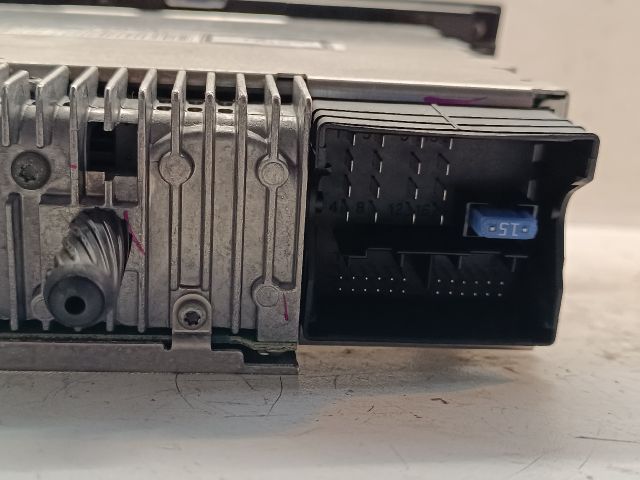 bontott BMW 1 Rádió / CD