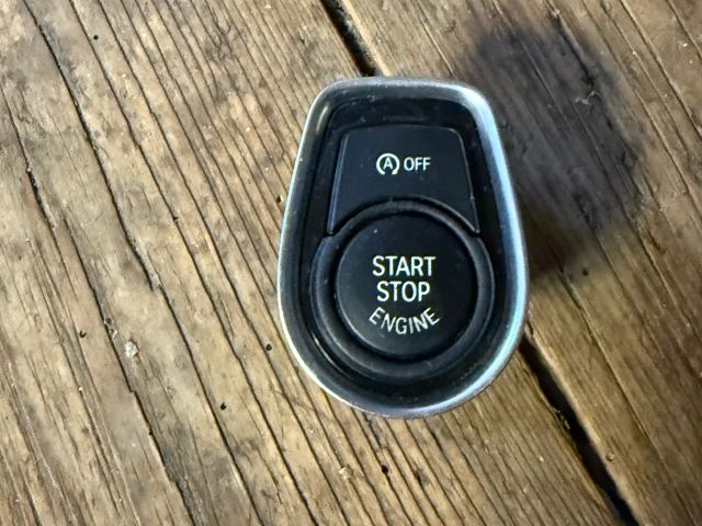 bontott BMW 1 Start / Stop Indító Gomb