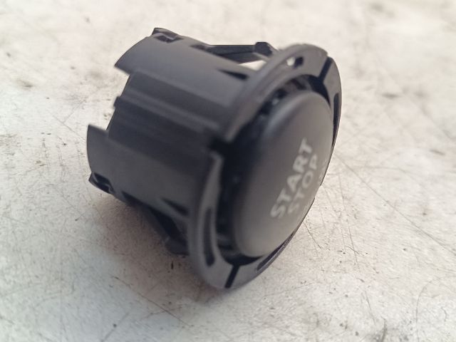 bontott BMW 1 Start / Stop Indító Gomb