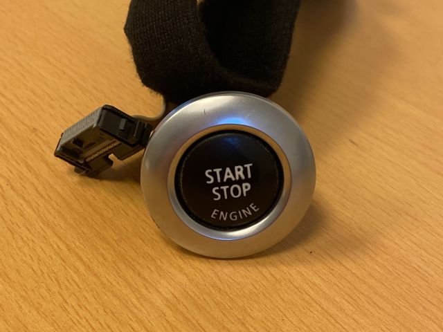 bontott BMW 1 Start / Stop Indító Gomb