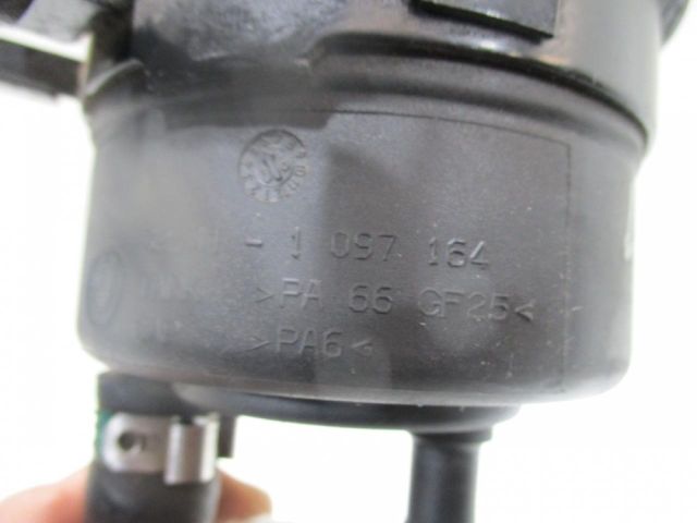 bontott BMW 1 Szervóolaj Tartály