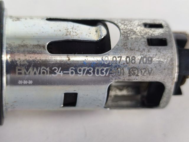 bontott BMW 1 Szivargyújtó Betét