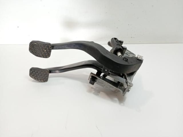 bontott BMW 1 Tartó Bak