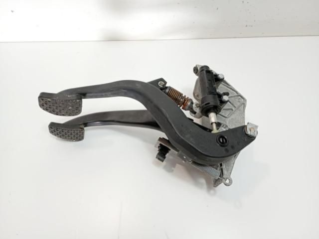 bontott BMW 1 Tartó Bak