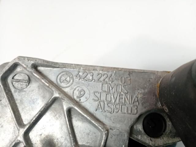 bontott BMW 1 Tartó Bak