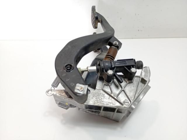 bontott BMW 1 Tartó Bak