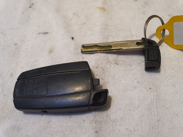 bontott BMW 1 Távirányító Kulcsbetét