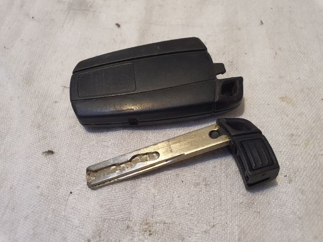 bontott BMW 1 Távirányító Kulcsbetét