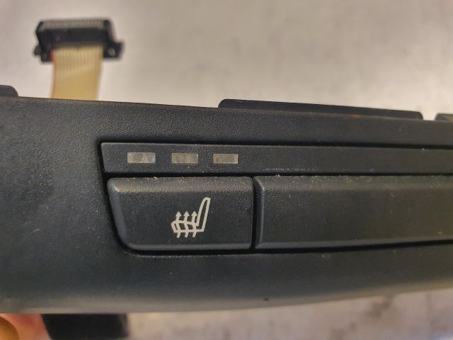 bontott BMW 1 Ülésfűtés Kapcsoló Pár