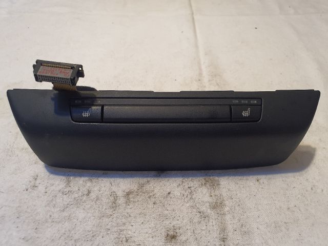 bontott BMW 1 Ülésfűtés Kapcsoló Pár