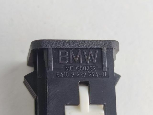 bontott BMW 1 USB Aljzat
