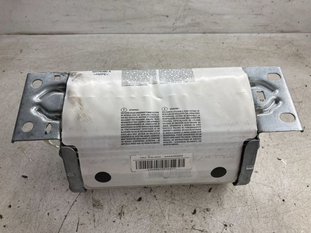 bontott BMW 1 Utasoldali Légzsák