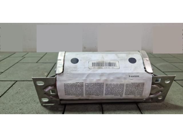 bontott BMW 1 Utasoldali Légzsák