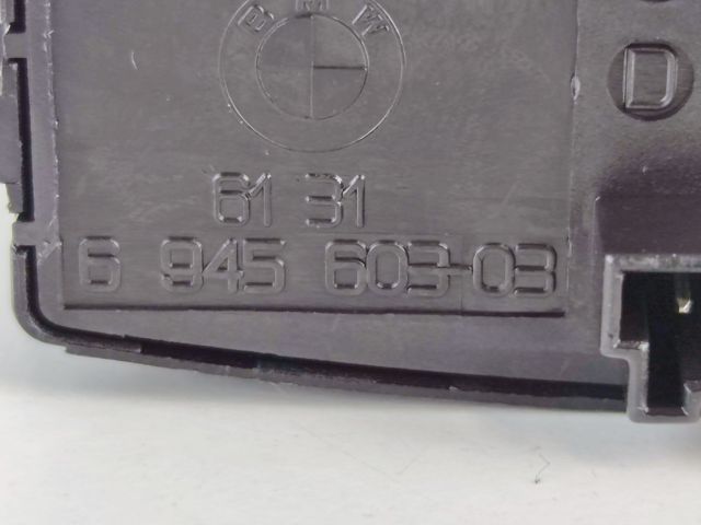 bontott BMW 1 Vészvillogó Kapcsoló