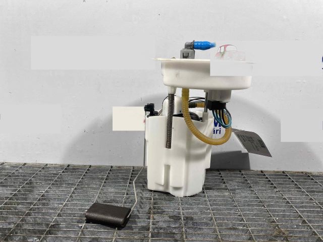 bontott BMW 2 Üzemanyag Szivattyú