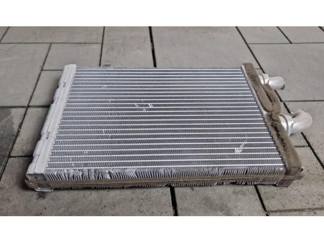 bontott BMW 2 Fűtőradiátor