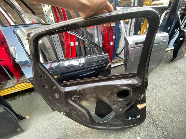 bontott BMW 2 Bal első Ajtó (Üres lemez)