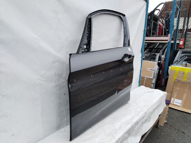 bontott BMW 2 Bal első Ajtó (Üres lemez)