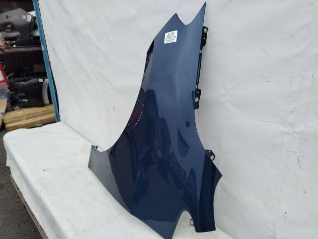 bontott BMW 2 Bal első Sárvédő