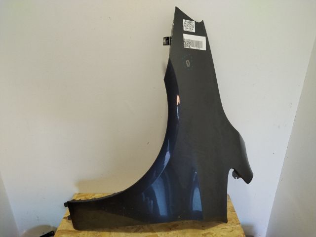 bontott BMW 2 Bal első Sárvédő