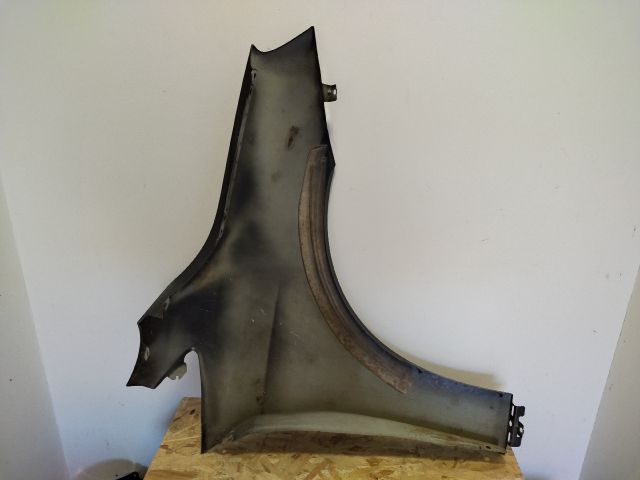 bontott BMW 2 Bal első Sárvédő