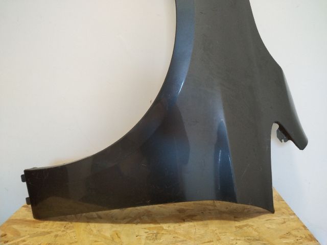 bontott BMW 2 Bal első Sárvédő