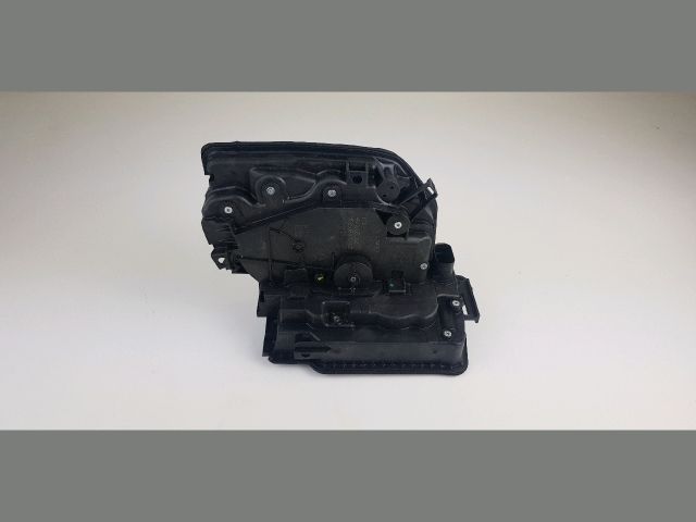 bontott BMW 2 Bal hátsó Ajtózár