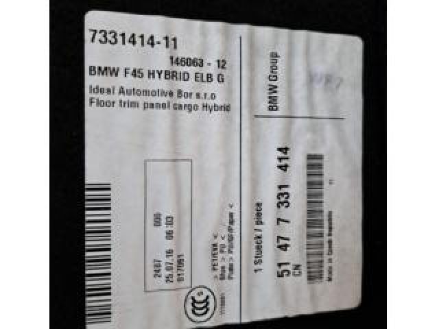 bontott BMW 2 Csomagtér Kárpit