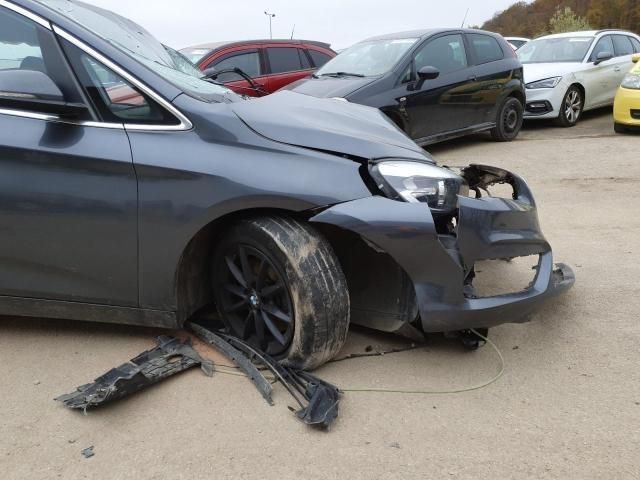 bontott BMW 2 Csomagtérajtó Burkolat (Részeivel)