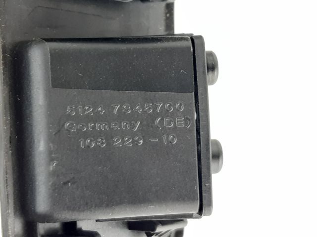 bontott BMW 2 Csomagtérajtó Kapcsoló