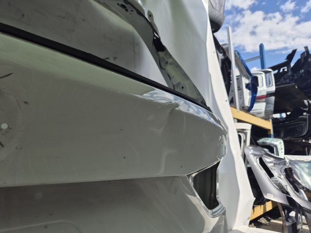 bontott BMW 2 Csomagtérajtó (Üres lemez)